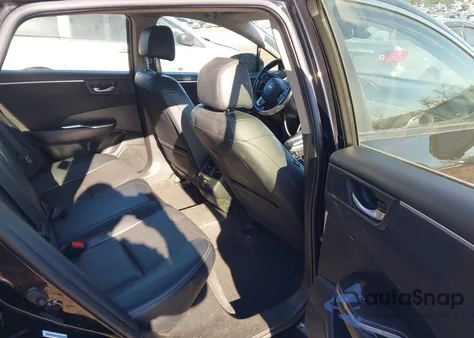 2018 Honda Clarity Plug-In Hybrid Touring z USA, uszkodzony, nr VIN JHMZC5F39JC001840